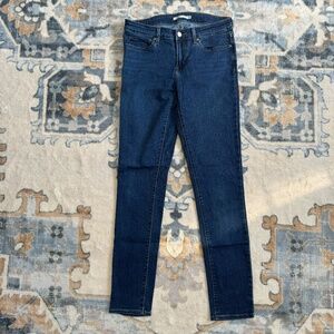 Levi Strauss Dark Wash 711 Skinny Jeans Size 28